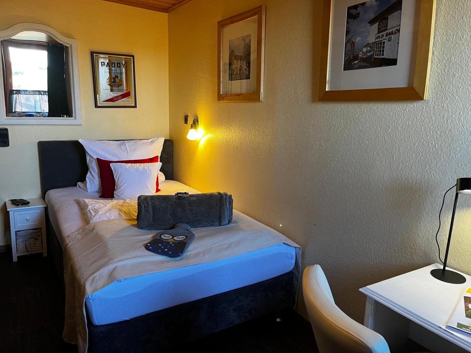 Henblas Hotel Neuenrade Exteriér fotografie